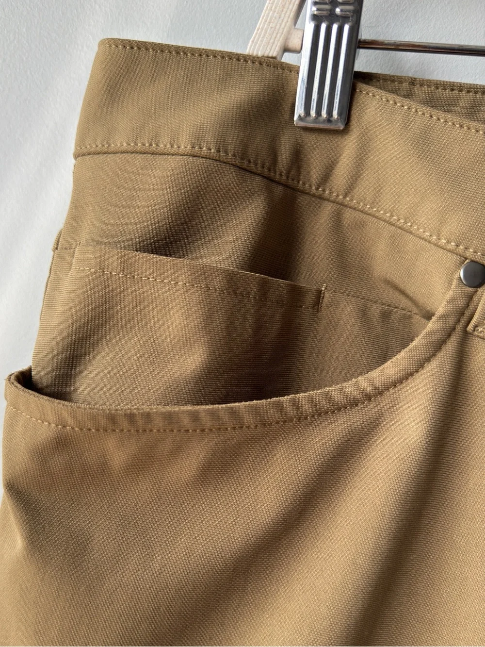 Lululemon ABC 5-Pocket Pants Mens Sz 38